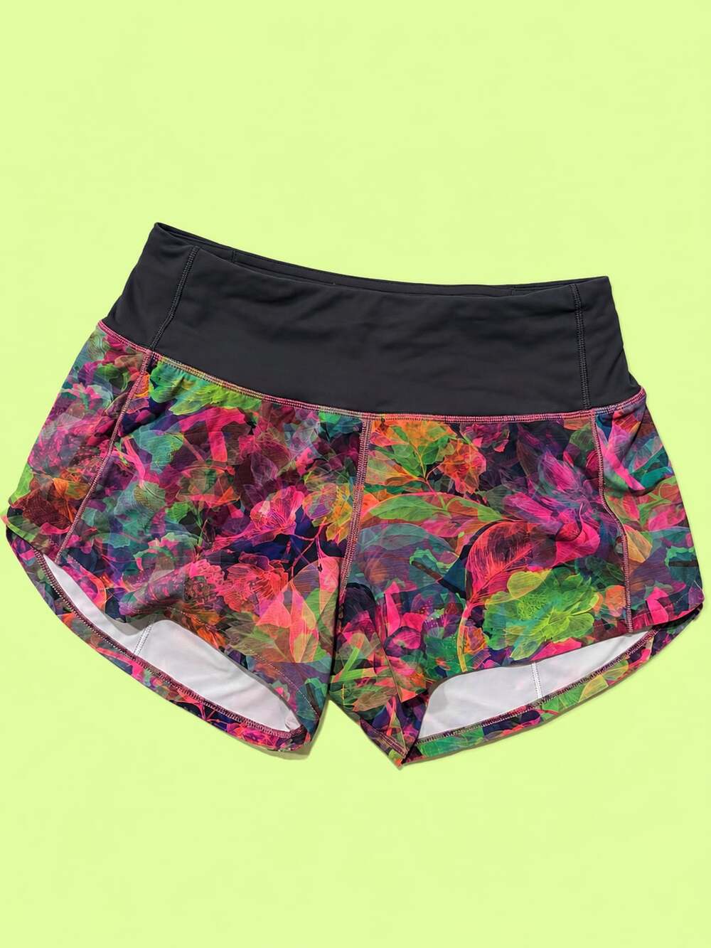 Lululemon Speed Up Mid-Rise Lined Short 4" Vivid Floral Tone Size 0